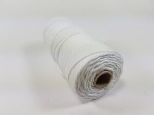 Katoen Macramé Touw Spoel Nr 16 +/ 1,5mm 100grs Wit +/
