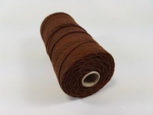 Katoen Macramé Touw Spoel Nr 16 +/ 1,5mm 100grs Bruin +/